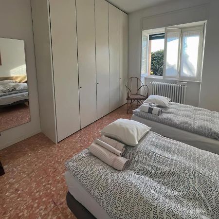 Casa Vacanze Le Violette Villa Brunate Kültér fotó